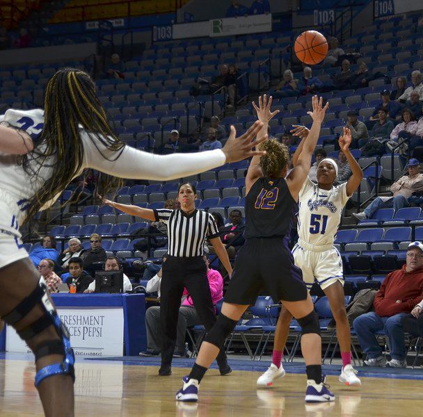 ISU women put it all together to earn win over UNI